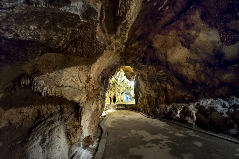 Explore Mo Luong Cave, Mai Chau: All Travel Guide For Your Visit To Mo Luong, Vietnam Explore Mo Luong Cave, Mai Chau: All Travel Guide For Your Visit To Mo Luong, Vietnam